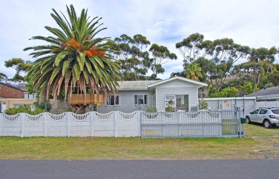 3 Bedroom Property for Sale in Kommetjie Western Cape